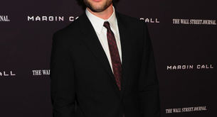 Penn Badgley ¿Qué pelo es ese?