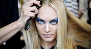 Las sorprendentes sombras azules de Prabal Gurung