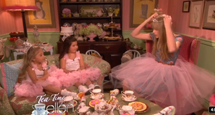 Taylor Swift es entrevistada por las niñas más monas del mundo Sophia Grace y Rosie