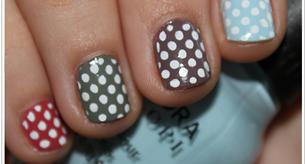 Especial manicura de lunares 