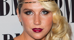 Ke$ha, amiga, ¿por qué te pareces ahora a Christina Aguilera?