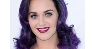 Consigue los labios color mora de Katy Perry en los Billboard Award's