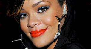 Rihanna, una fan de los labios brillantes