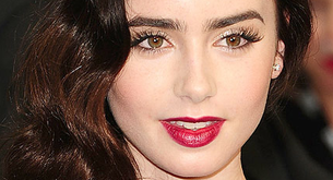 Consigue las pestañas de infarto de Lily Collins