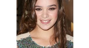 Recrea el maquillaje de Hailee Steinfeld en la NYFW 