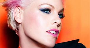 Pink es la nueva mujer Covergirl