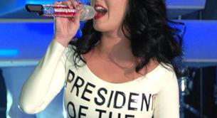 ¡Menuda papeleta! Katy Perry vestida de voto