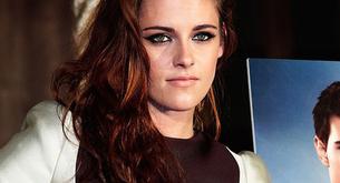 Eyeliner extremo en el maquillaje de Kristen Stewart en Tokyo