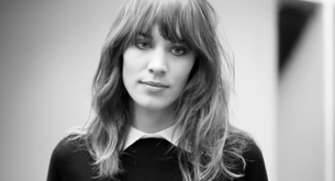 Alexa Chung te hace hace de estilista gracias a Maje 