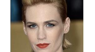 Peinado de alfombra roja para cabellos cortos: January Jones en los SAG 2013 