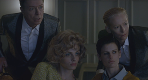 El modelo Adrej Pejic, junto con Tilda Swinton en el último vídeo de David Bowie