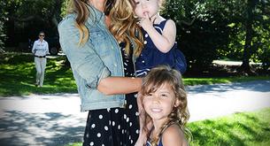 Jessica Alba acude con sus hijas al desfile de Ralph Lauren 