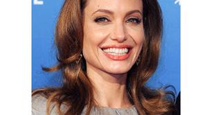 Angelina Jolie recibe el Oscar Honorífico  