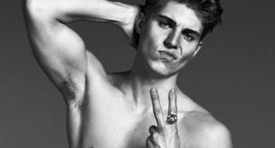 Nolan Gerard Funk, de La Chica Invisible