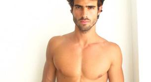 Juan Betancourt con Calvin Klein