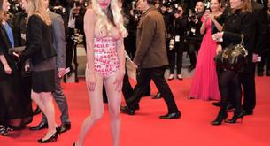 Actriz en topless en el Festival de Cannes