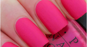 Manicura mate en rosa