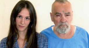 Esta es la chica que quiere casarse con Charles Manson, el asesino en serie