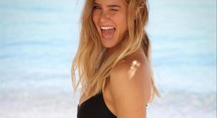 Bar Refaeli sigue posando en bikini en su quinto mes de embarazo