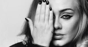 ¿Por qué Adele ha revolucionado Instagram con sus fotos sin maquillar?