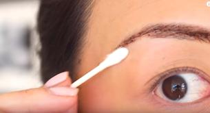 El asombroso truco para teñir cejas de forma natural