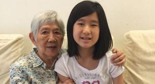 Esta niña ha creado una app para que su abuela con Alzheimer se acuerde de ella