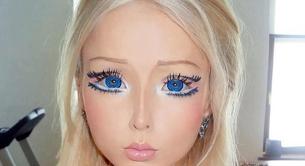 ¡No creerás el aspecto de la Barbie humana sin nada de maquillaje!
