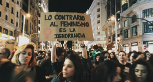 20 pancartas para resumir la marcha feminista del 8 de marzo